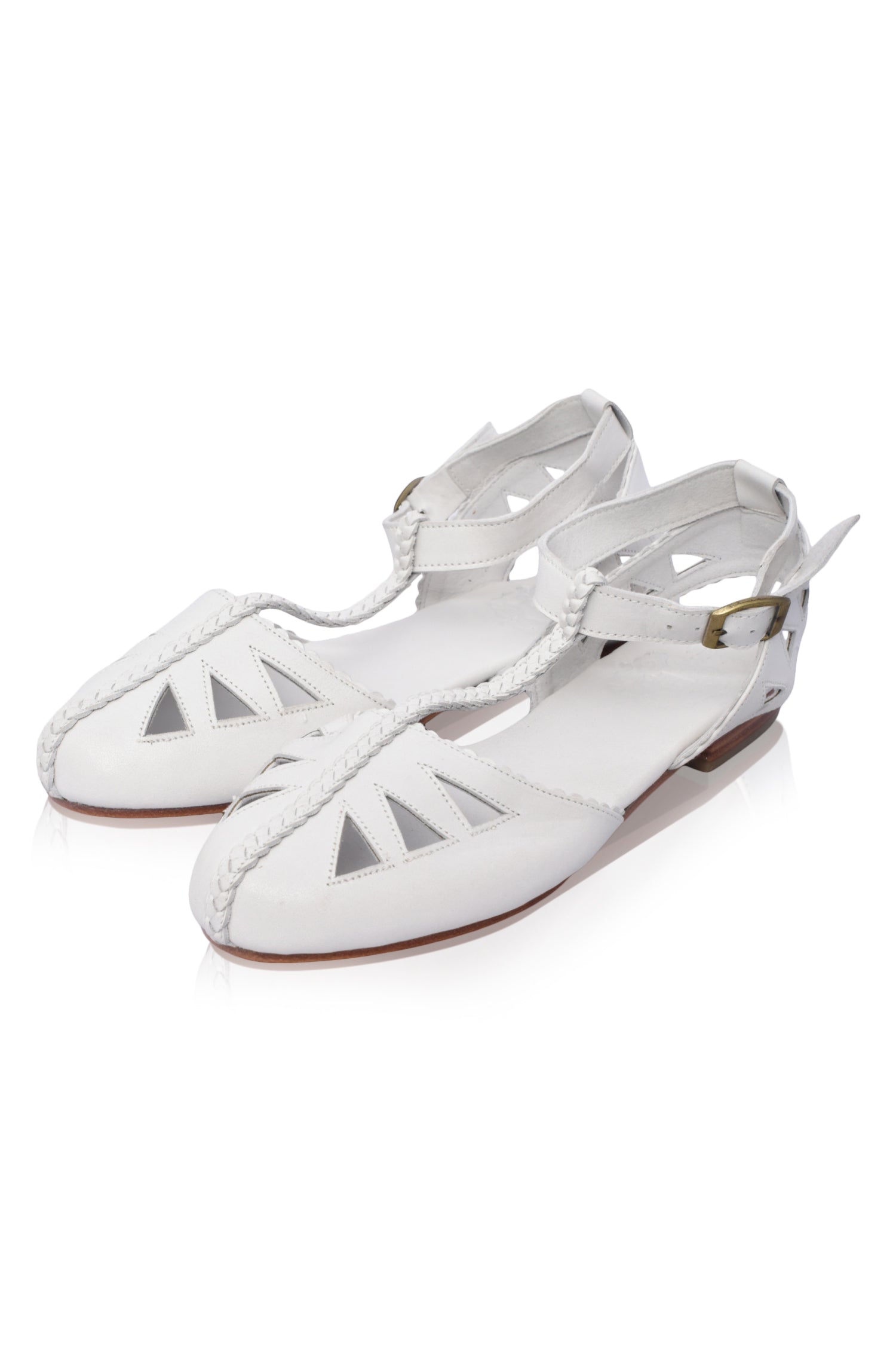 Bounty T-strap Leather Sandals Secondary image